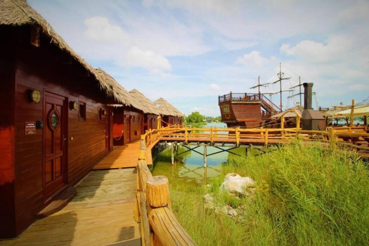 Overwater Cottage - Slovak Tahiti, Senec Exterior photo