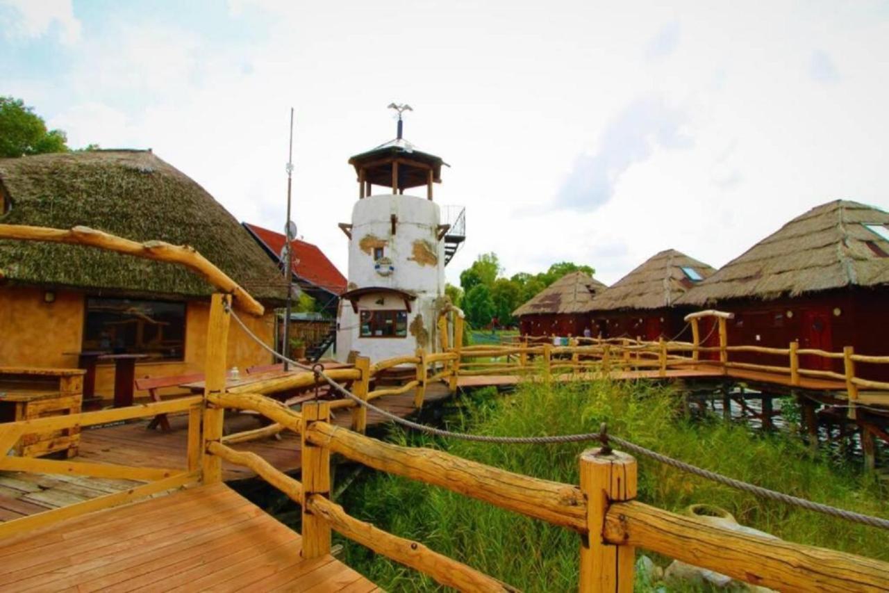 Overwater Cottage - Slovak Tahiti, Senec Exterior photo