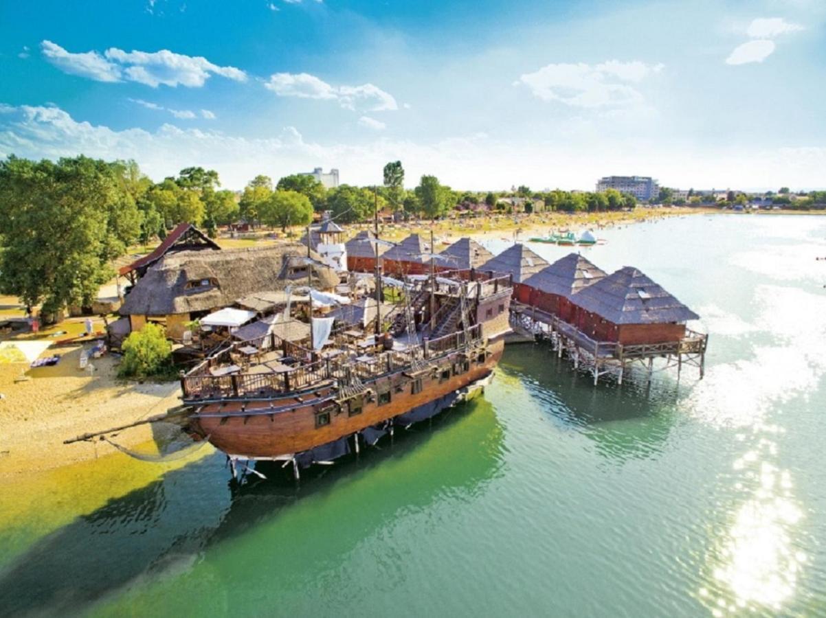 Overwater Cottage - Slovak Tahiti, Senec Exterior photo